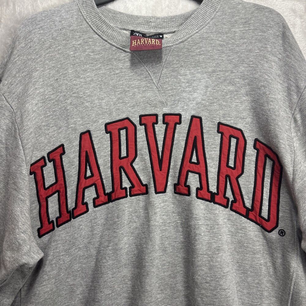 Harvard Crimson Sweatshirt Womens Medium Gray Crewneck Pullover Fleece Zara* - Picture 2 of 6